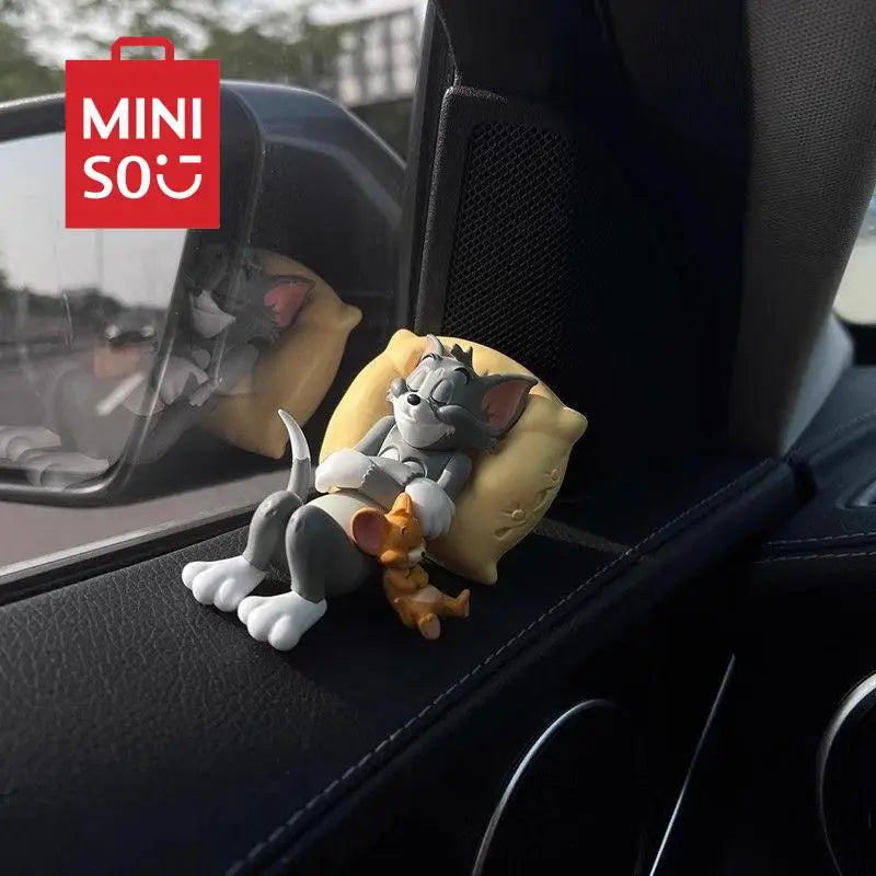 « Décorations de voiture Tom et Jerry Kawaii : d'adorables accessoires de dessins animés pour égayer votre trajet ! »