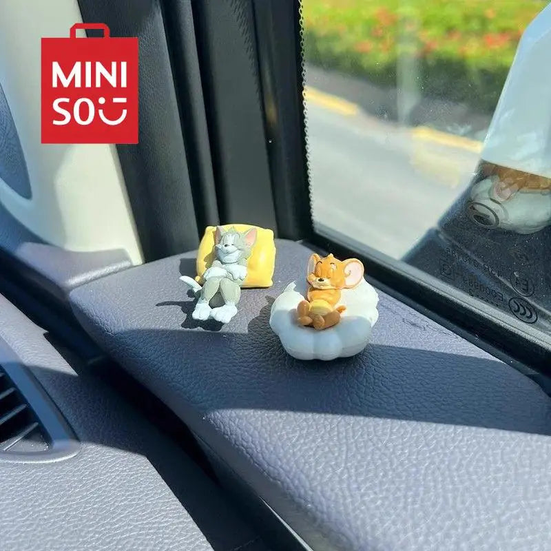 « Décorations de voiture Tom et Jerry Kawaii : d'adorables accessoires de dessins animés pour égayer votre trajet ! »